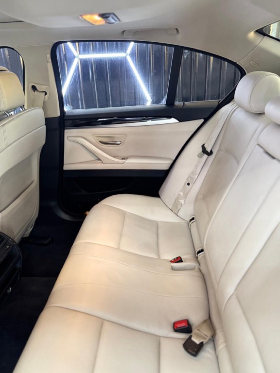 2012 BMW 5 Series Image 42