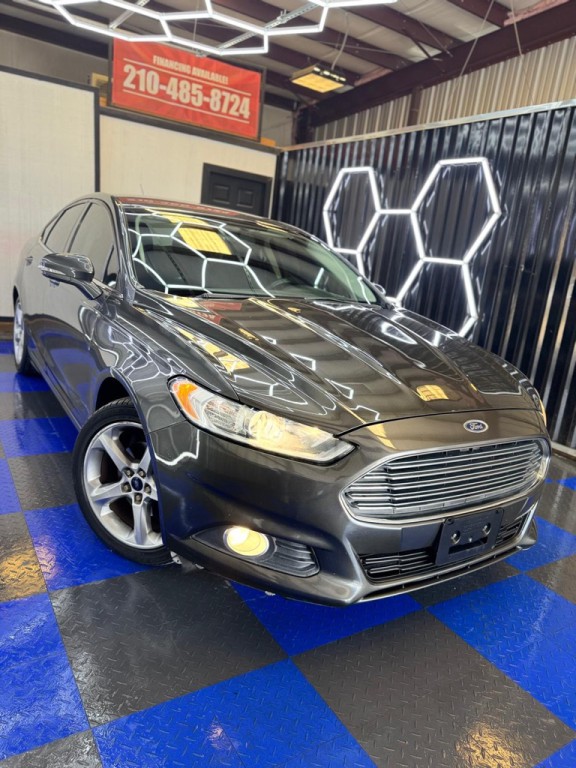 2016 Ford Fusion Image 6