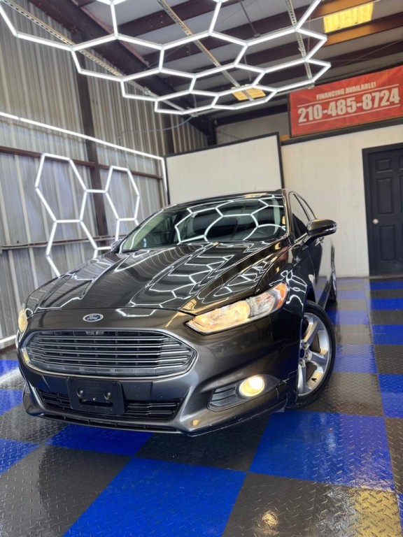 2016 Ford Fusion Image 10