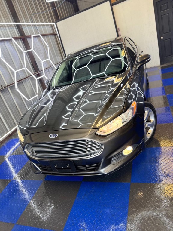 2016 Ford Fusion Image 13