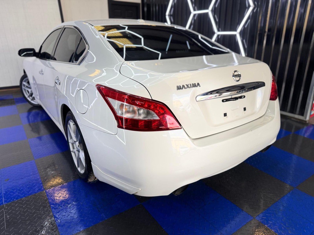 2010 Nissan Maxima Image 27