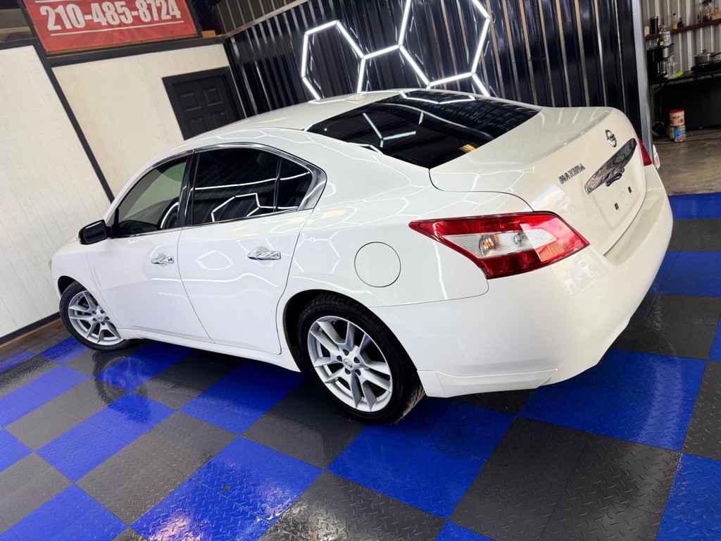 2010 Nissan Maxima Image 29