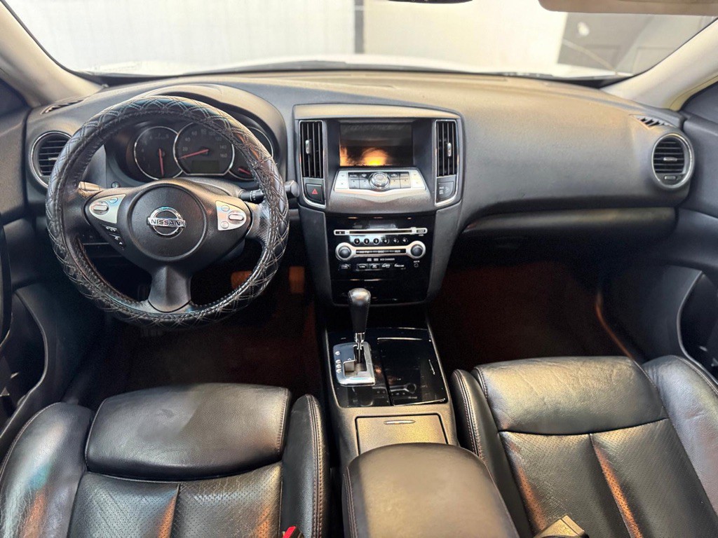 2010 Nissan Maxima Image 32