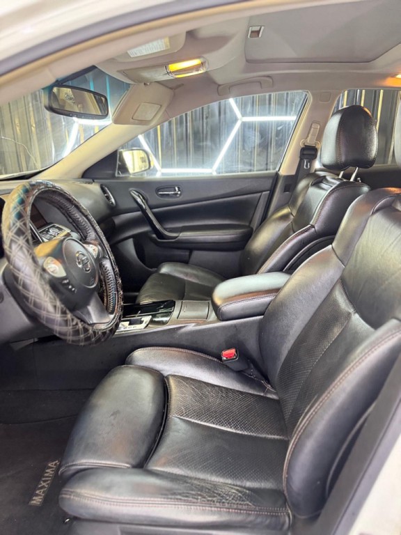 2010 Nissan Maxima Image 35