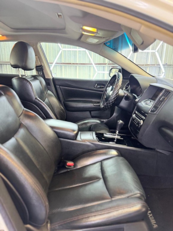 2010 Nissan Maxima Image 39