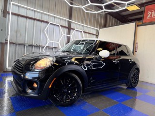 Image for 2015 MINI Cooper Cooper ID: 6862935