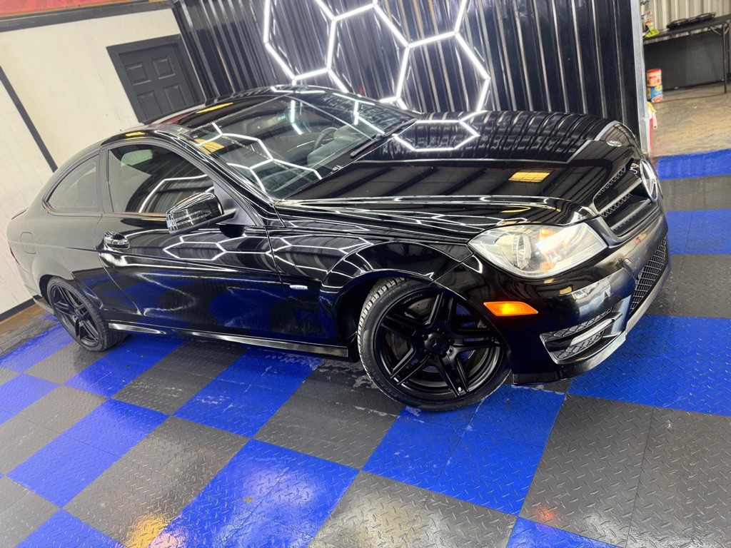 2013 Mercedes-Benz C-Class Image 4