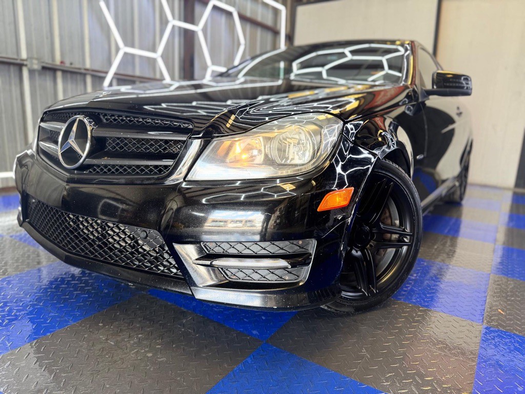 2013 Mercedes-Benz C-Class Image 11