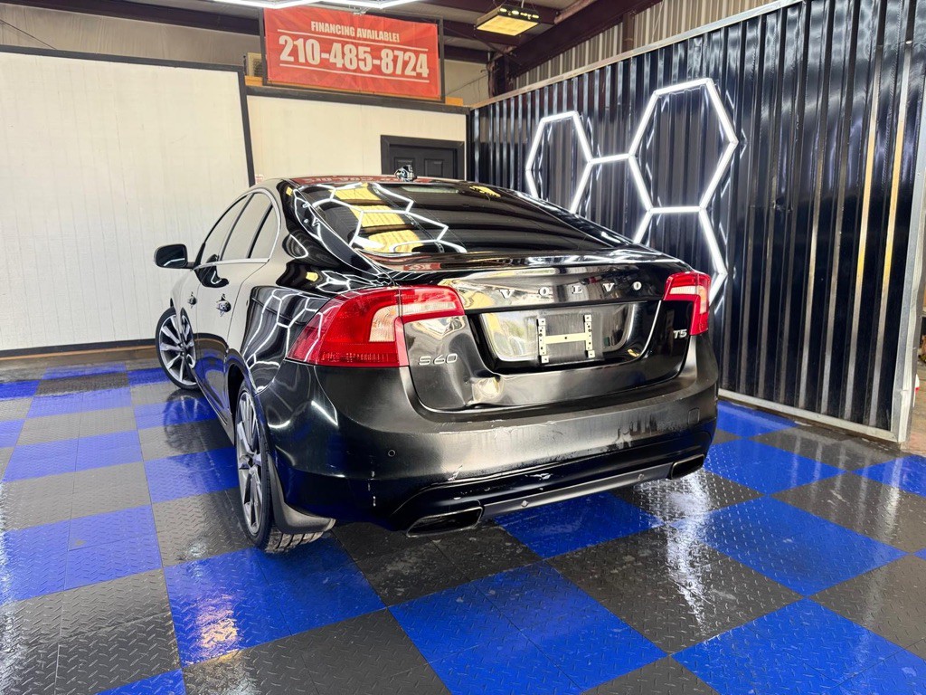 2015 Volvo S60 Image 22