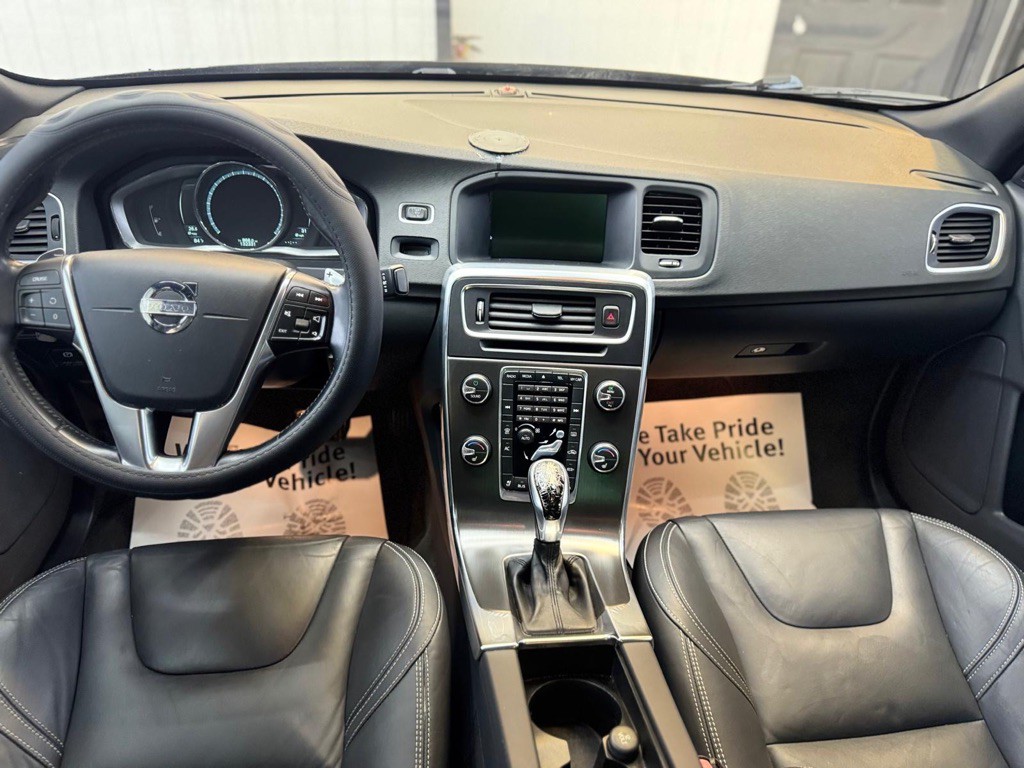 2015 Volvo S60 Image 30