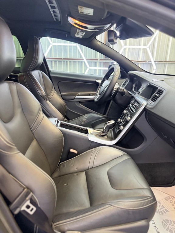 2015 Volvo S60 Image 31