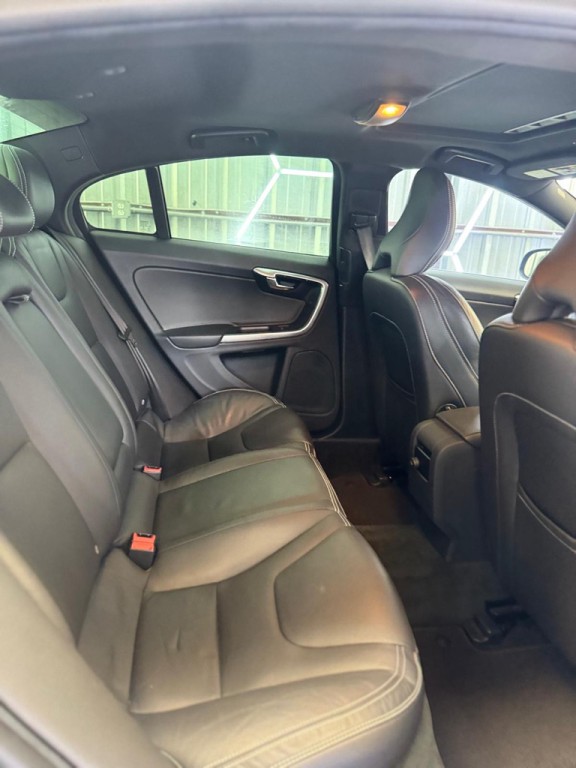 2015 Volvo S60 Image 39