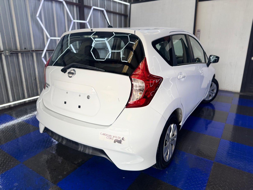 2017 Nissan Versa Image 20