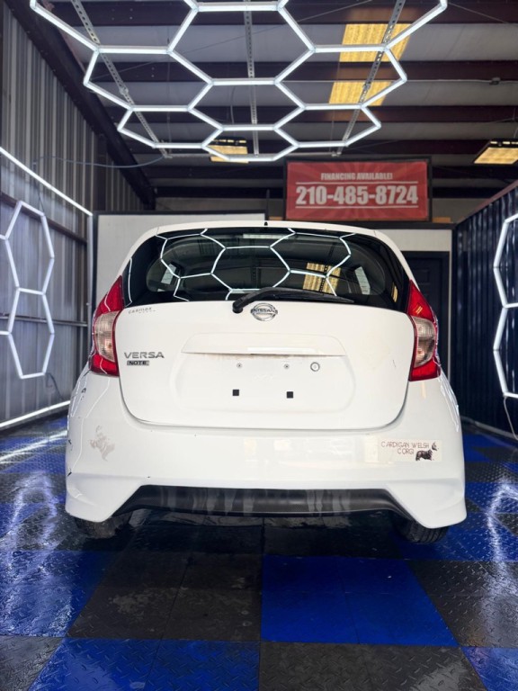 2017 Nissan Versa Image 23