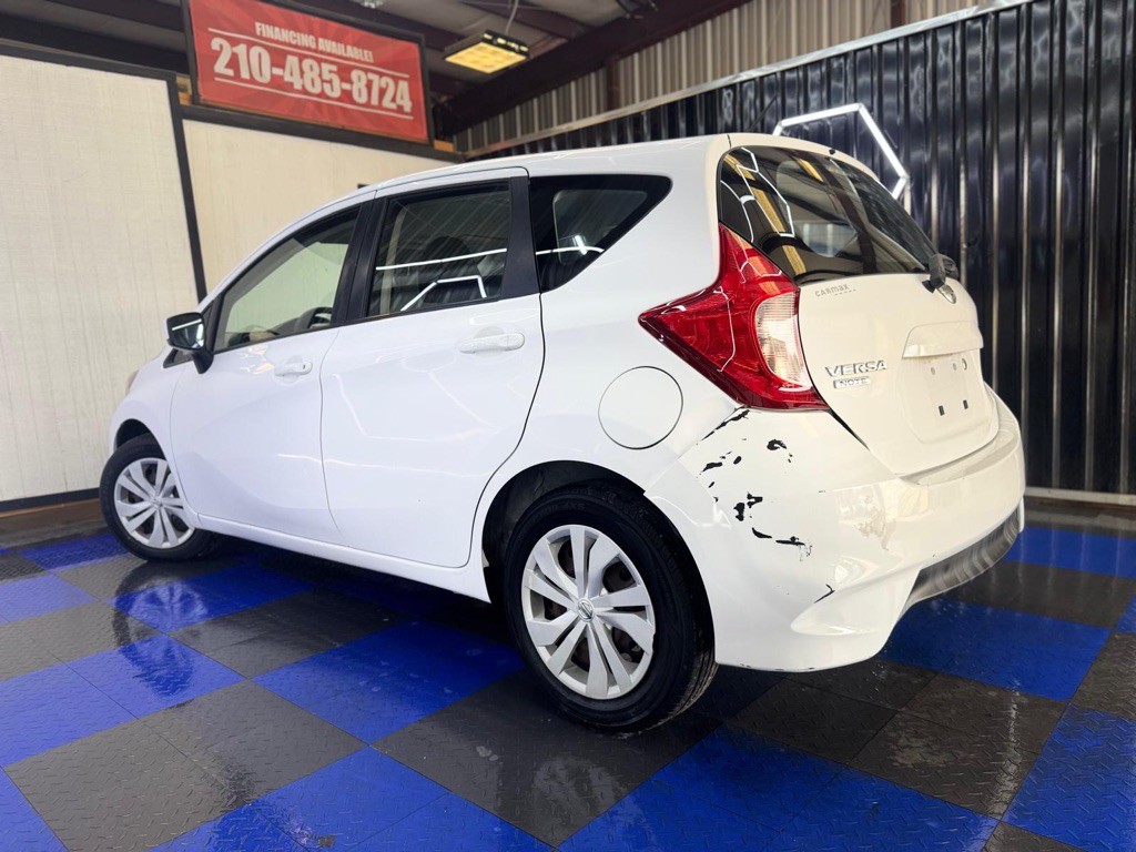 2017 Nissan Versa Image 26