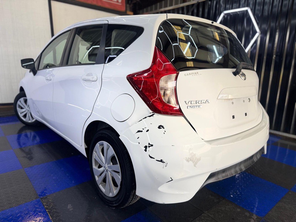 2017 Nissan Versa Image 27