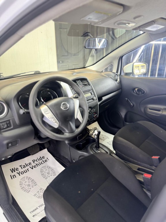 2017 Nissan Versa Image 30