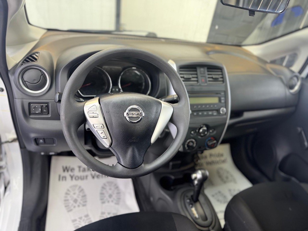 2017 Nissan Versa Image 31