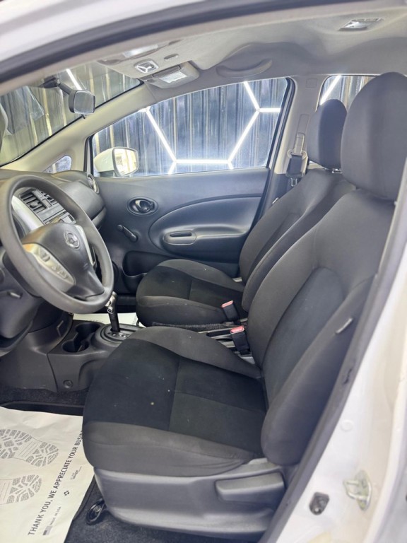 2017 Nissan Versa Image 33