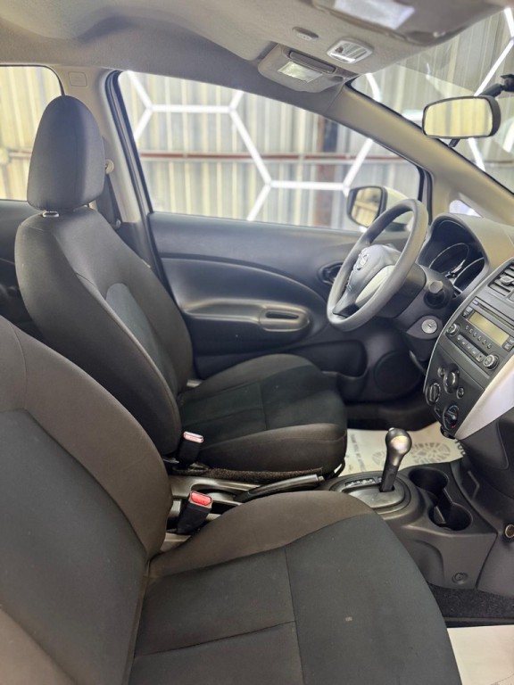 2017 Nissan Versa Image 40