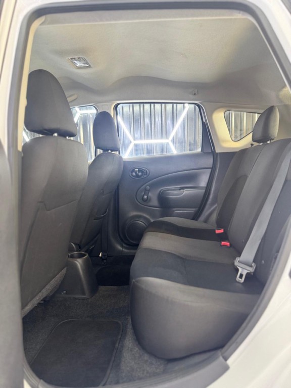 2017 Nissan Versa Image 43