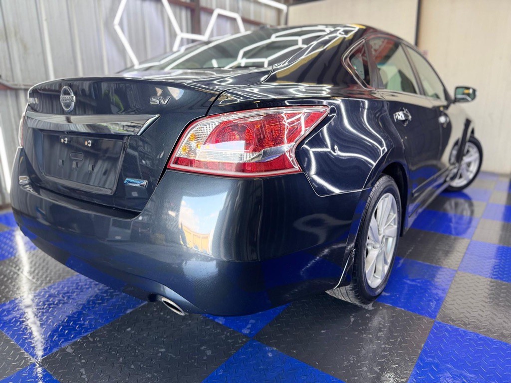 2013 Nissan Altima Image 17