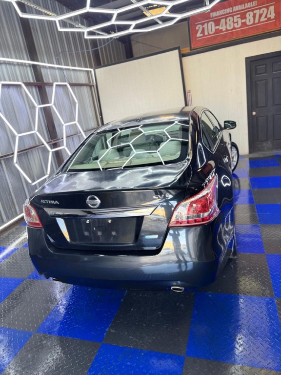 2013 Nissan Altima Image 19