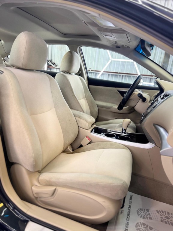 2013 Nissan Altima Image 40