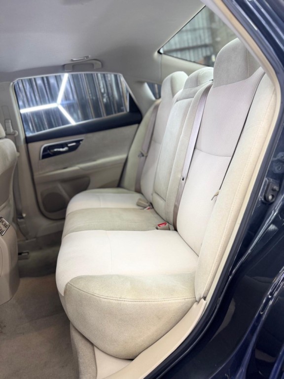 2013 Nissan Altima Image 43