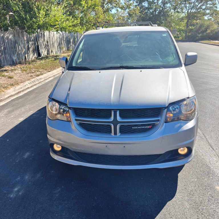 2018 Dodge Grand Caravan Image 1