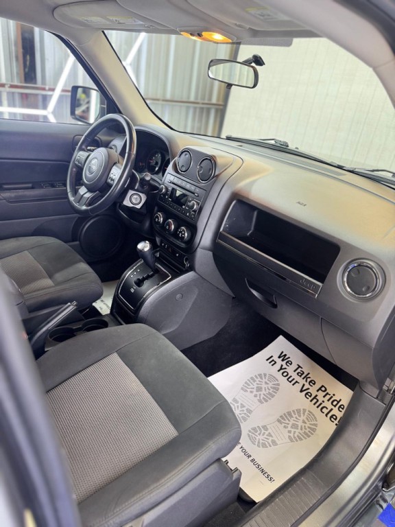 2011 Jeep Patriot Image 38