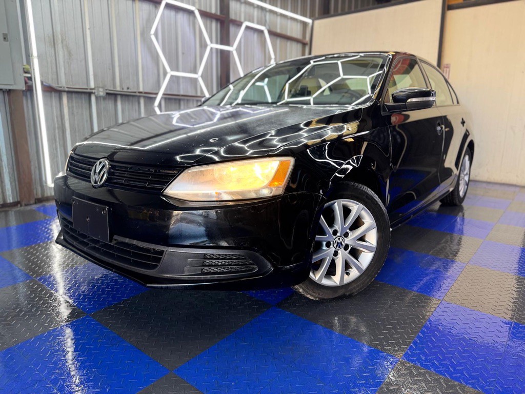 2011 Volkswagen Jetta Image 4