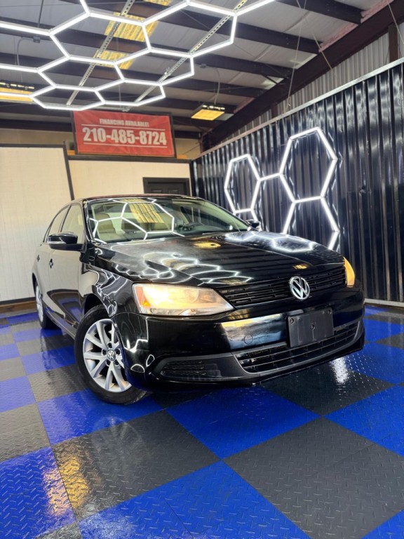 2011 Volkswagen Jetta Image 12