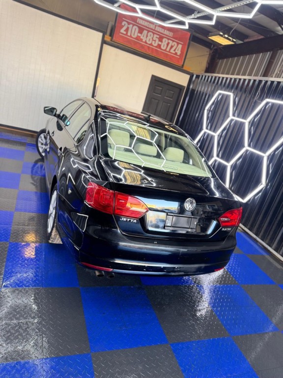 2011 Volkswagen Jetta Image 23