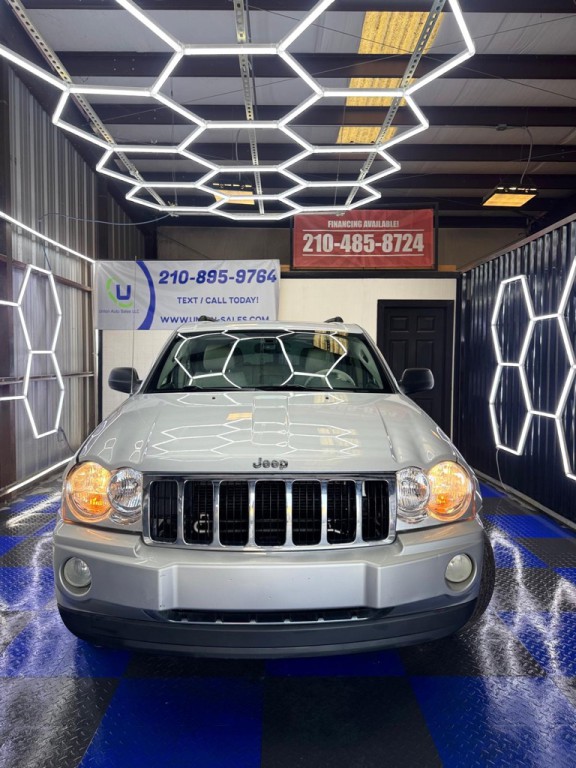 2007 Jeep Grand Cherokee Image 8