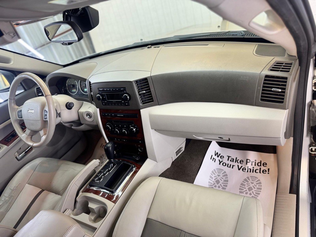 2007 Jeep Grand Cherokee Image 34