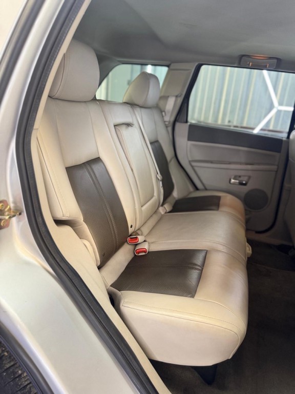 2007 Jeep Grand Cherokee Image 38