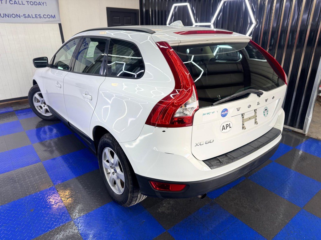 2011 Volvo XC60 Image 27