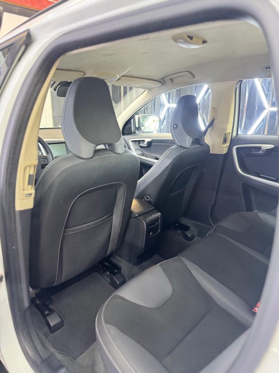 2011 Volvo XC60 Image 42