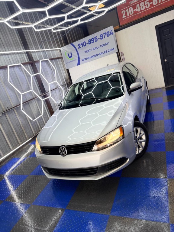2012 Volkswagen Jetta Image 3