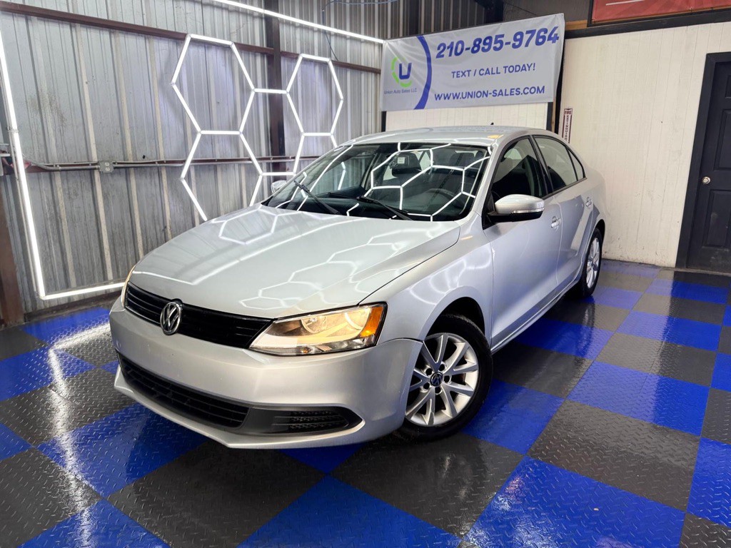 2012 Volkswagen Jetta Image 4