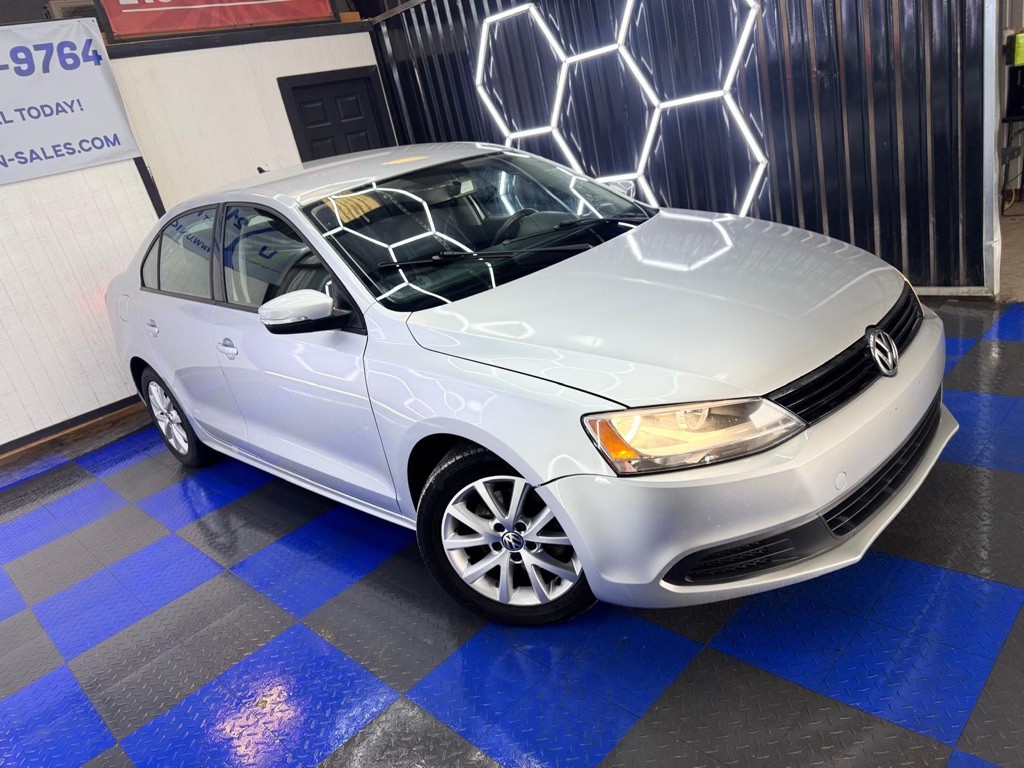 2012 Volkswagen Jetta Image 13