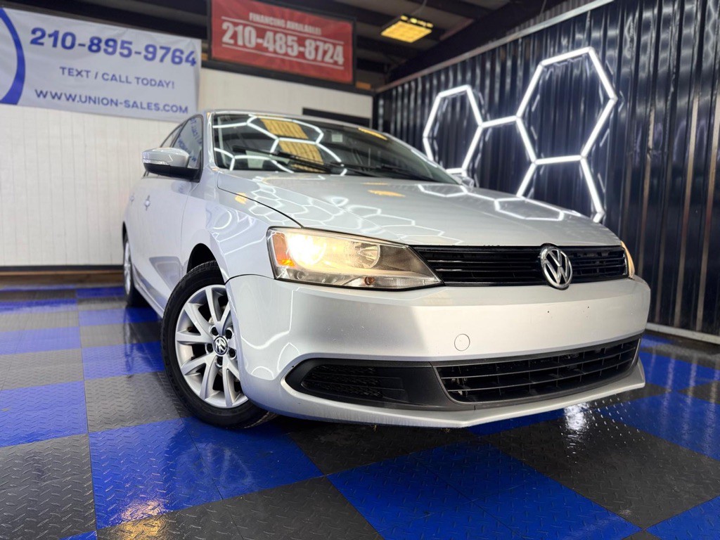 2012 Volkswagen Jetta Image 15