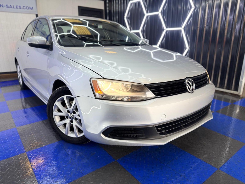 2012 Volkswagen Jetta Image 17