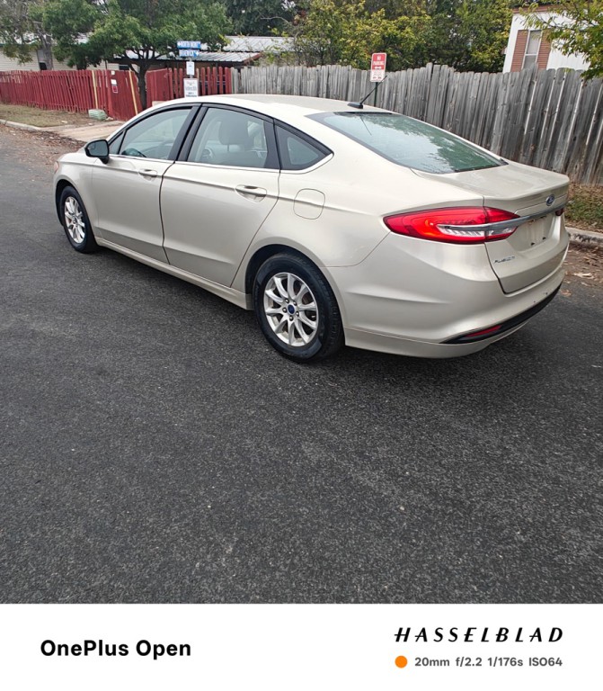 2017 Ford Fusion Image 6