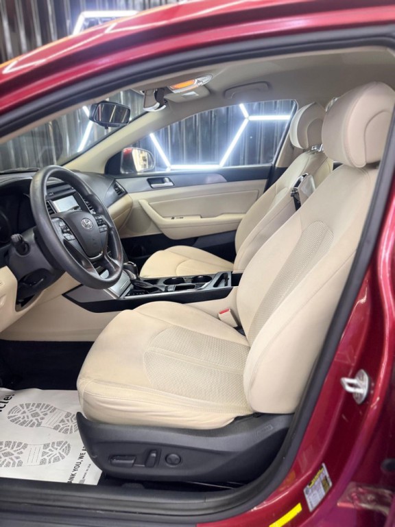 2016 Hyundai Sonata Image 27