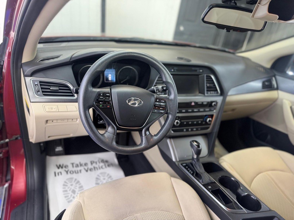 2016 Hyundai Sonata Image 28