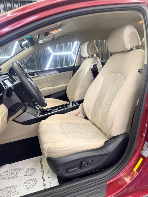 2016 Hyundai Sonata Image 30