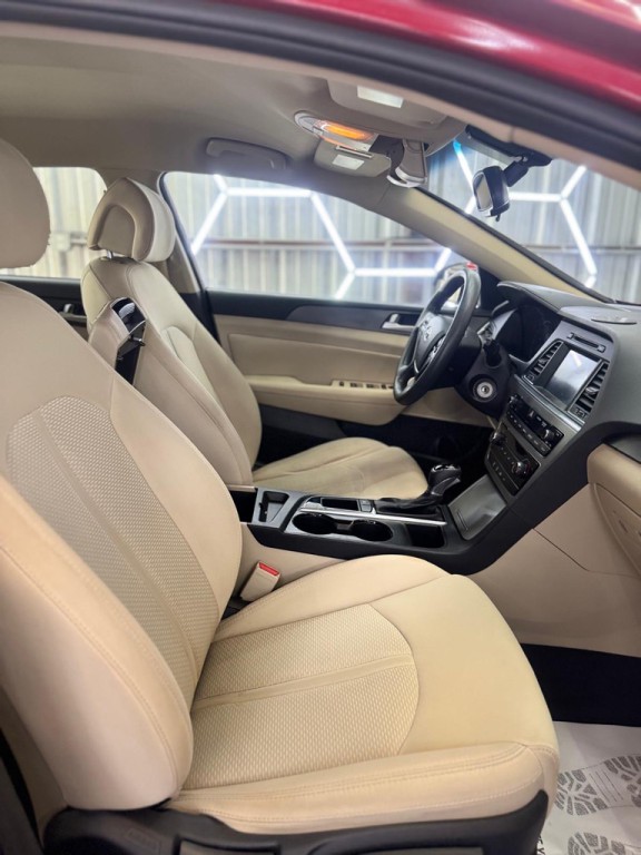 2016 Hyundai Sonata Image 34