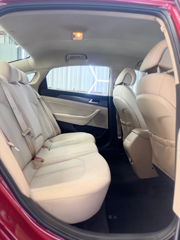 2016 Hyundai Sonata Image 38